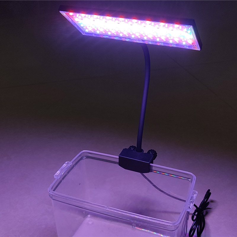 Lampa akwariowa z regulacją 3  – Aquarium Plant Iron recenzja i cena